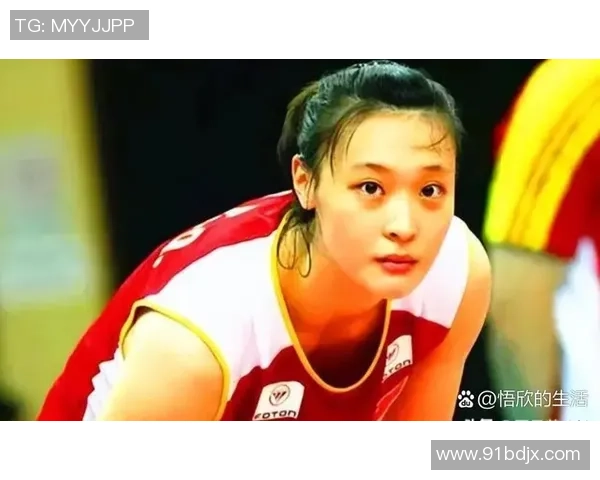 杨芳专访:从排球新星到传奇教练的心路历程与成长故事